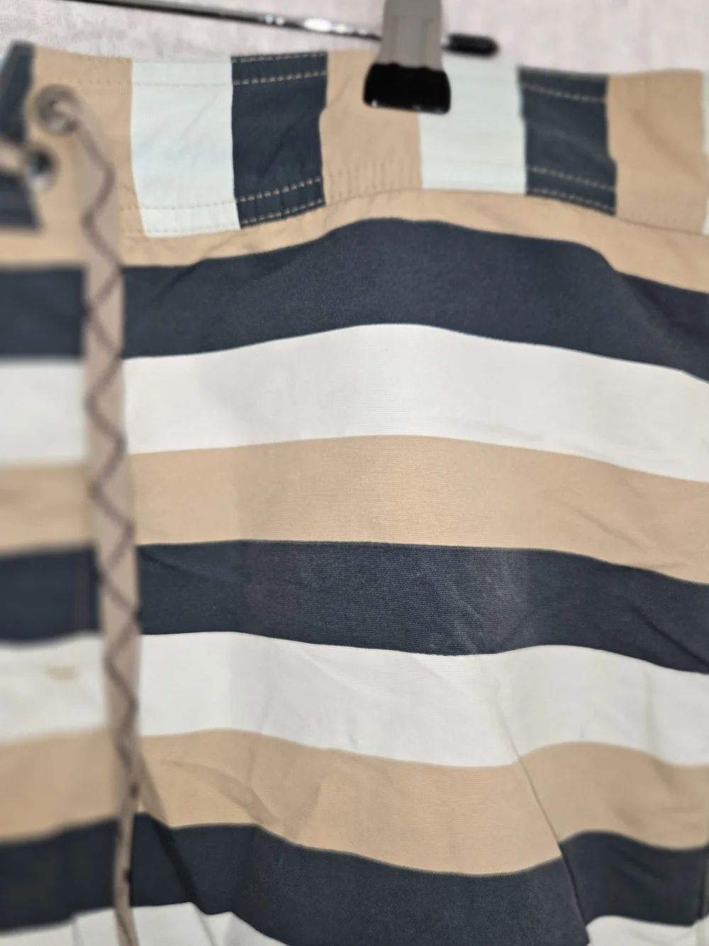 Patagonia Men’s Size 34 Striped Board Shorts in‎ Blue, Beige & White